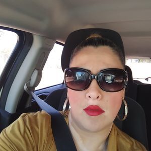 Meet your Posher, Petra